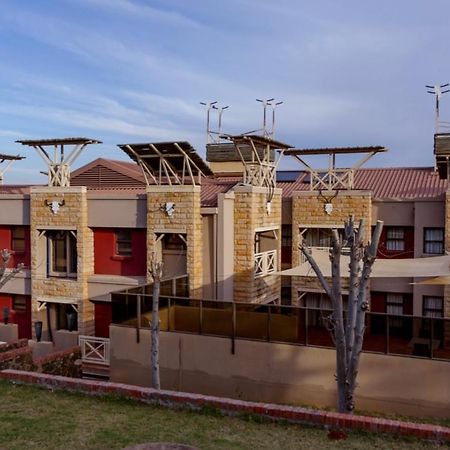 Bloem Spa Hotel & Conference Bloemfontein Exterior photo